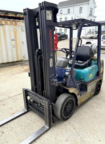 4500 lb. Komatsu #FG25ST-12, LP gas forklift, triple stage mast, side shift, 188" lift height - Image 6