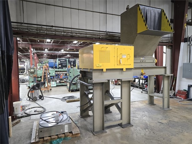Jordan Reduction Solutions #MS4220, dual shaft shredder, 42" x 20", 50 HP, 141" L x 56" W x 98" H - Image 9