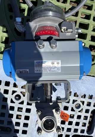 1.5" Jamesbury #VPVL350SR4/5BD, Stainless Steel ball valve, pneumatic actuator (14 available) - Image 2
