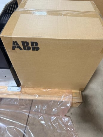 125 HP ABB, ACS880-01-156A-5, Variable Frequency Drive (VFD), 480 Volts, New Surplus, Factory Tested - Image 6