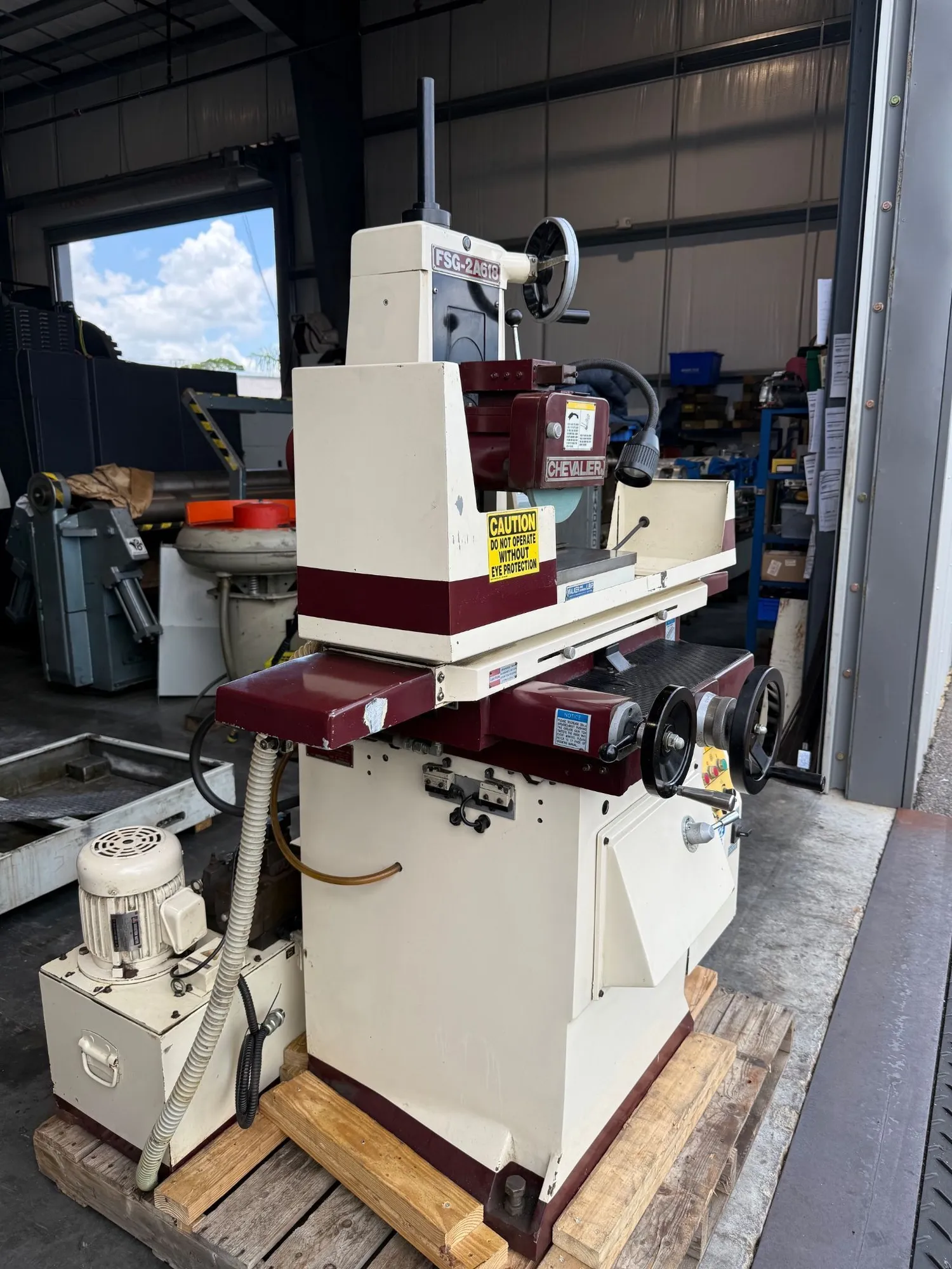 6" x 18" Chevalier #FSG-2A618, 2-Axis hydraulic surface grinder, 7" grinding wheel, 16-82 FPM, 3450 RPM - Image 5