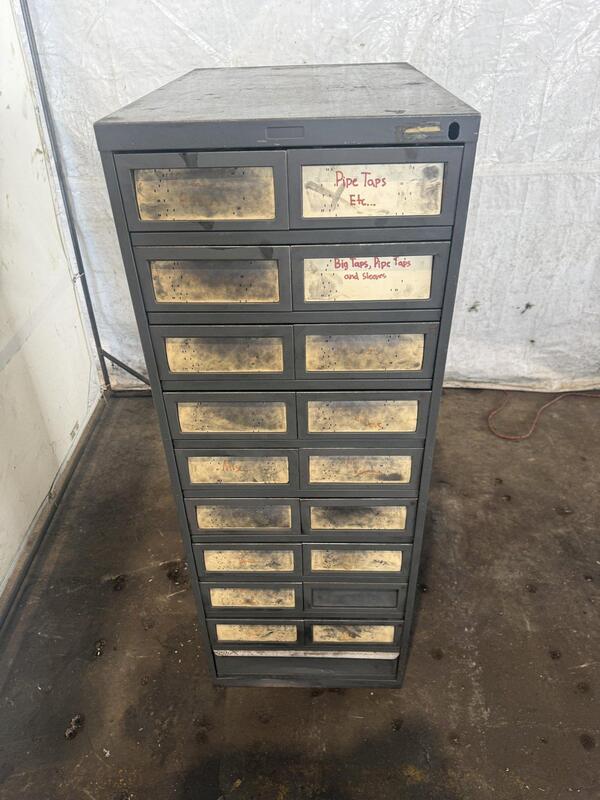 10 Drawer tooling cabinet - Image 1