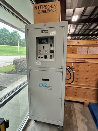 Parker #DBOC-5, nitrogen generator - Image 1