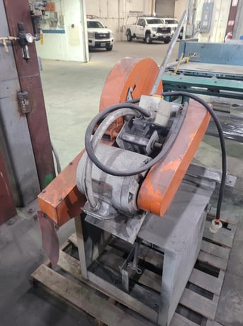 14" Camco #7-14, friction cut-off saw, 3200 RPM, 1" arbor, foot pedal, 7.5 HP, 230/460 V. - Image 4