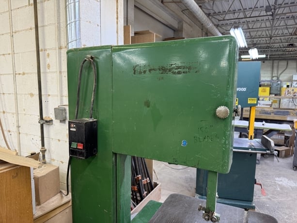 12" x 20" Powermatic #81, vertical Bandsaw, 24" x 24" table - Image 3