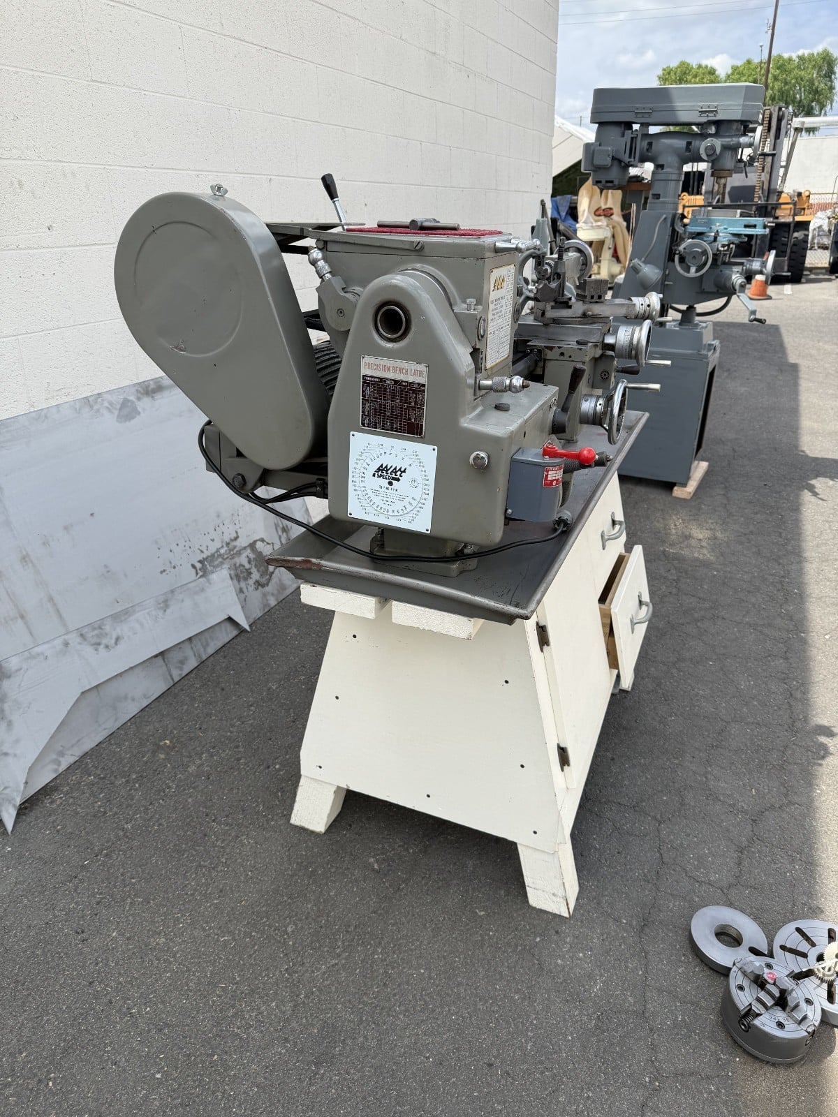 10" x 24" Select #1024B, Lathe, 6" swing over cross slide, 60-1250 RPM, tool post, 1-shot lube, Steady Rest - Image 3