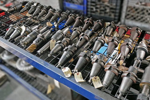 Lyndex-Nikken #BT45, End Mill Holders, LOT of 33 - Image 2