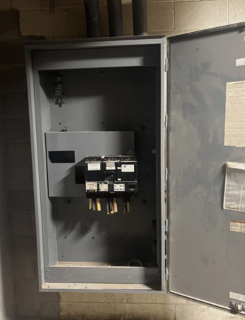 1200 Amps, Square D / Schneider Electric, NXL361200G, circuit breaker with Micrologic trip unit, 600 Volts - Image 2