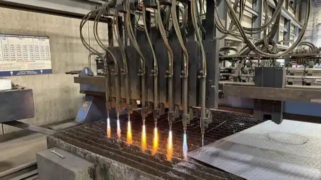 Messer #TMC4512, heavy duty CNC plasma & oxy fuel cutting system, 3-Axis, 1993, upgraded 2023 - Image 2