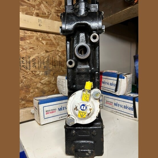 Atlas Copco #1132, Drifter Drill, 33-51mm hole range, 11kW impact power, R32 shank, unused - Image 1