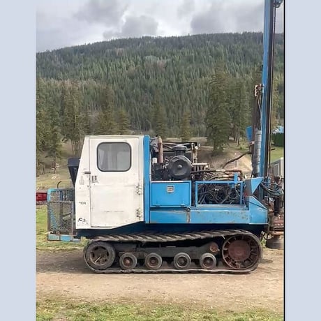 Comtrack #2000, Seismic Track-Mounted Drill, Cummins 4-cyl. diesel, 24" rubber tracks, 24,706 hours - Image 3