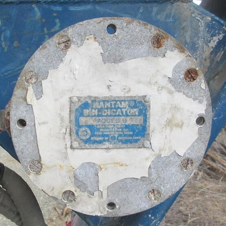 B.width Sinclair #CON-3, Auger Feed Hopper, for 6" diameter auger, Bin-Dicator level switch, on casters, 51" - Image 7