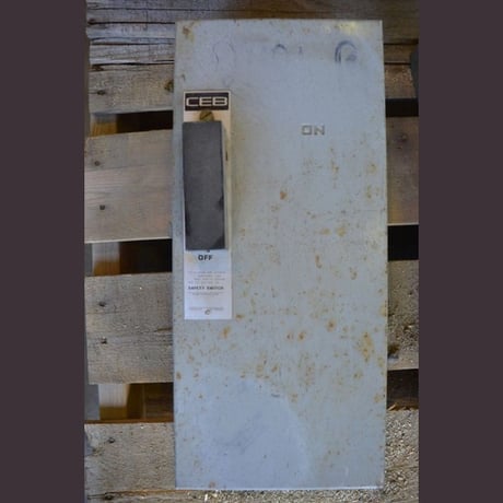 100 Amp. CEB, Disconnect Switch, 240 Volts, single phase - Image 1