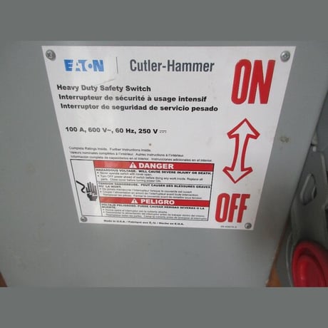 100 Amp. Cutler Hammer, Fusible Disconnect Switch, 600 VAC - Image 2
