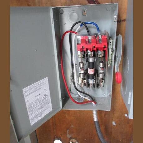 100 Amp. Cutler Hammer, Fusible Disconnect Switch, 600 VAC - Image 3