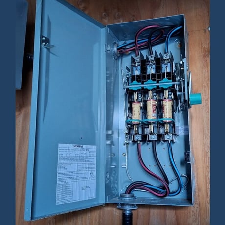 100 Amp. Siemens, Fusible Disconnect Switch, 600 VAC - Image 7