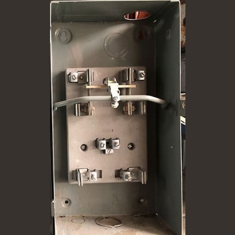 100 Amp. Taylor Electric, Disconnect Switch, 230 Volts, single phase - Image 2