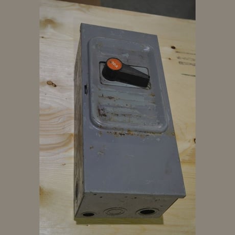 30 Amp. Federal Pacific, Non-Fusible Disconnect Switch, 3 phase - Image 2