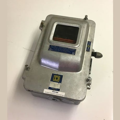 30 Amp. Square D, Fusible Disconnect Switch, 600 VAC, 3 phase (6 available) - Image 1