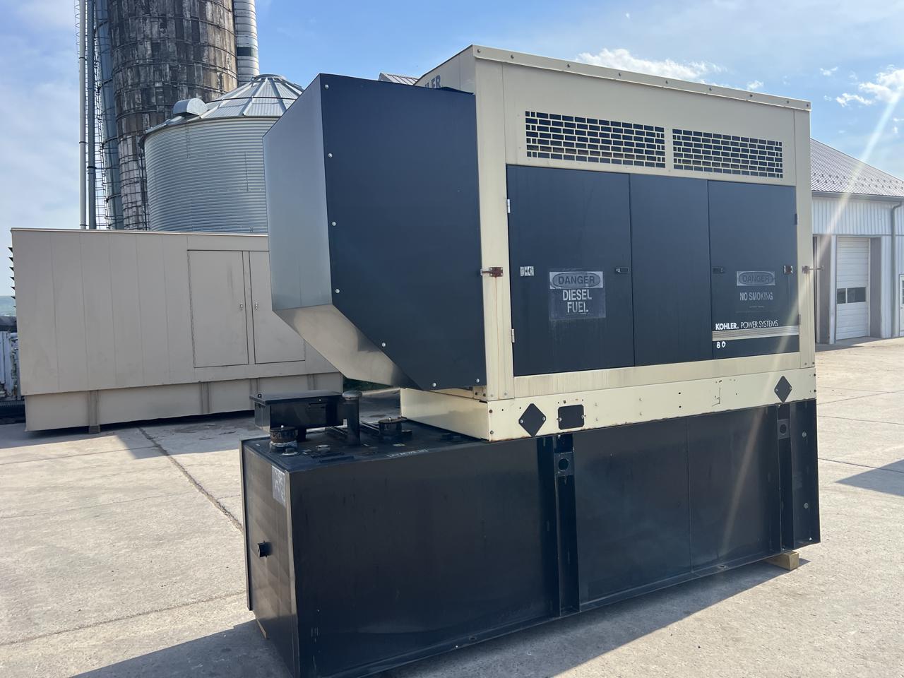 80 KW Kohler #80REOZJD, Diesel Generator Set, 120/240 Volts, John Deere engine, 1800 RPM, circuit breaker - Image 4