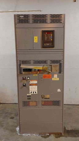 2000 Amps, Square D Power Style QED, switchboard, 480Y/277 Volts, 3 phase, 4 wire, bypass switch & meter - Image 1