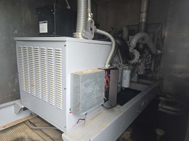 150 KW Detroit Diesel Spectrum #150DS60, diesel generator, 3 phase, 300 hours - Image 7