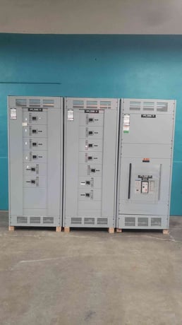 1600 Amps, Siemens #SBA2016, switchboard lineup, 3 sections, 480Y/277 Volts, 3 phase, 65 kA AIC, 13 feeder - Image 1