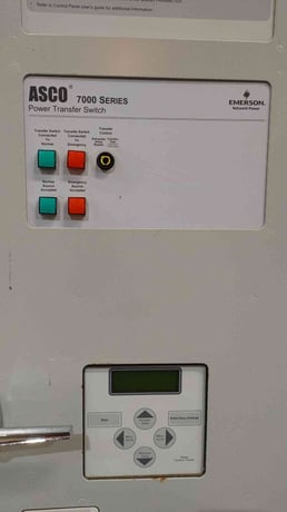 200 Amp. ASCO 7000 Series #D07ATSA20200F5XC, automatic transfer switch, 240 Volts, 1 phase, new surplus - Image 2