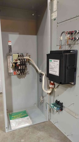 200 Amp. ASCO 7000 Series #D07ATSA20200F5XC, automatic transfer switch, 240 Volts, 1 phase, new surplus - Image 3