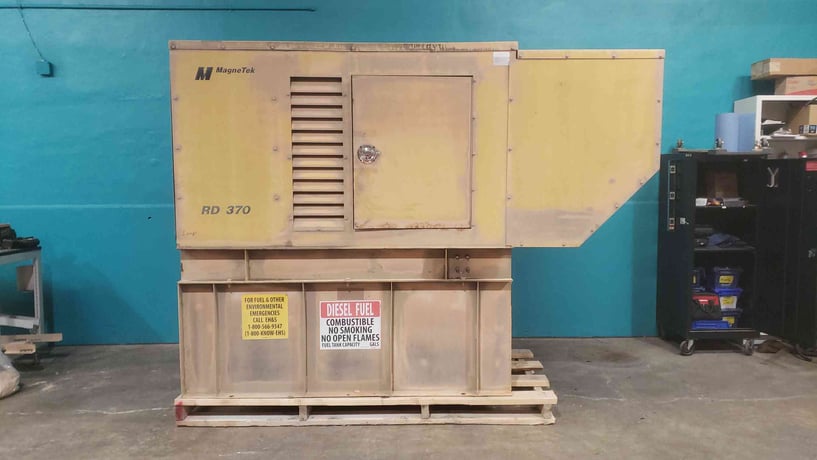 30 KW Magnetek Elliott #RD-370, diesel generator, Perkins engine, 1 & 3 phase, 659 hours - Image 3
