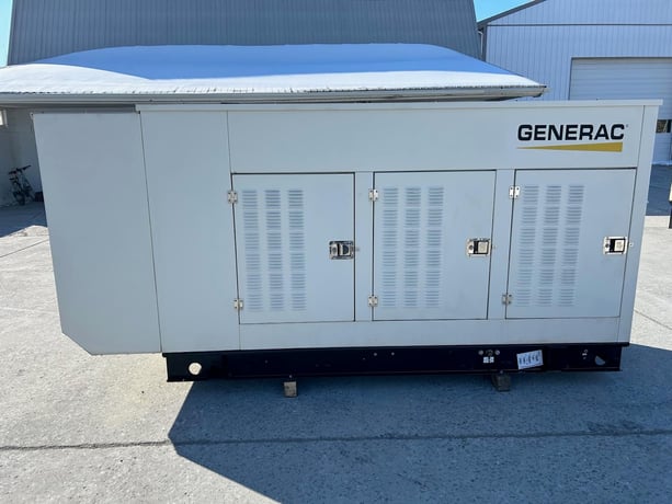 80 KW Generac, natural gas/LP generator, enclosed, 3 phase, 398 hours - Image 1