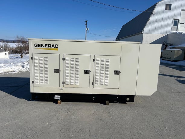 80 KW Generac, natural gas/LP generator, enclosed, 3 phase, 398 hours - Image 4