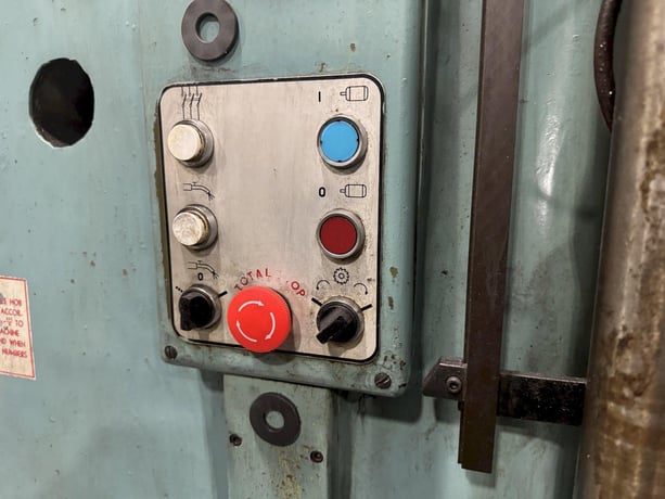 Tos #FO16, vertical gear hobbing machine, 62.3" cutting diameter, 22.04" cutting length, 4-16 module - Image 4