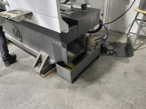 Haas #TL-1, CNC Lathe, 20" swing, 16" turning diameter, 30" machining length, 8" chuck, 10 HP, 4-position - Image 4