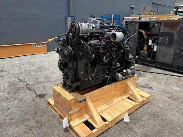341 HP @ 2100 RPM Cummins #L9, Diesel Engine, New Surplus, Complete - Image 4