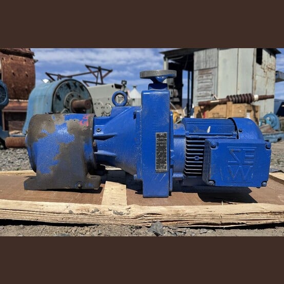 2 HP, 1260 RPM, Sew-Eurodrive #RX61D22DT90L4, VARIMOT Variable Speed Gearmotor, 330/575 Volt, 3PH - Image 1