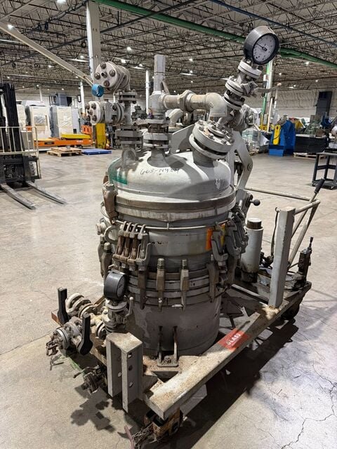 2.9 gallon Estrella AG #34129, glass lined pressure reactor/autoclave, 1991 - Image 5
