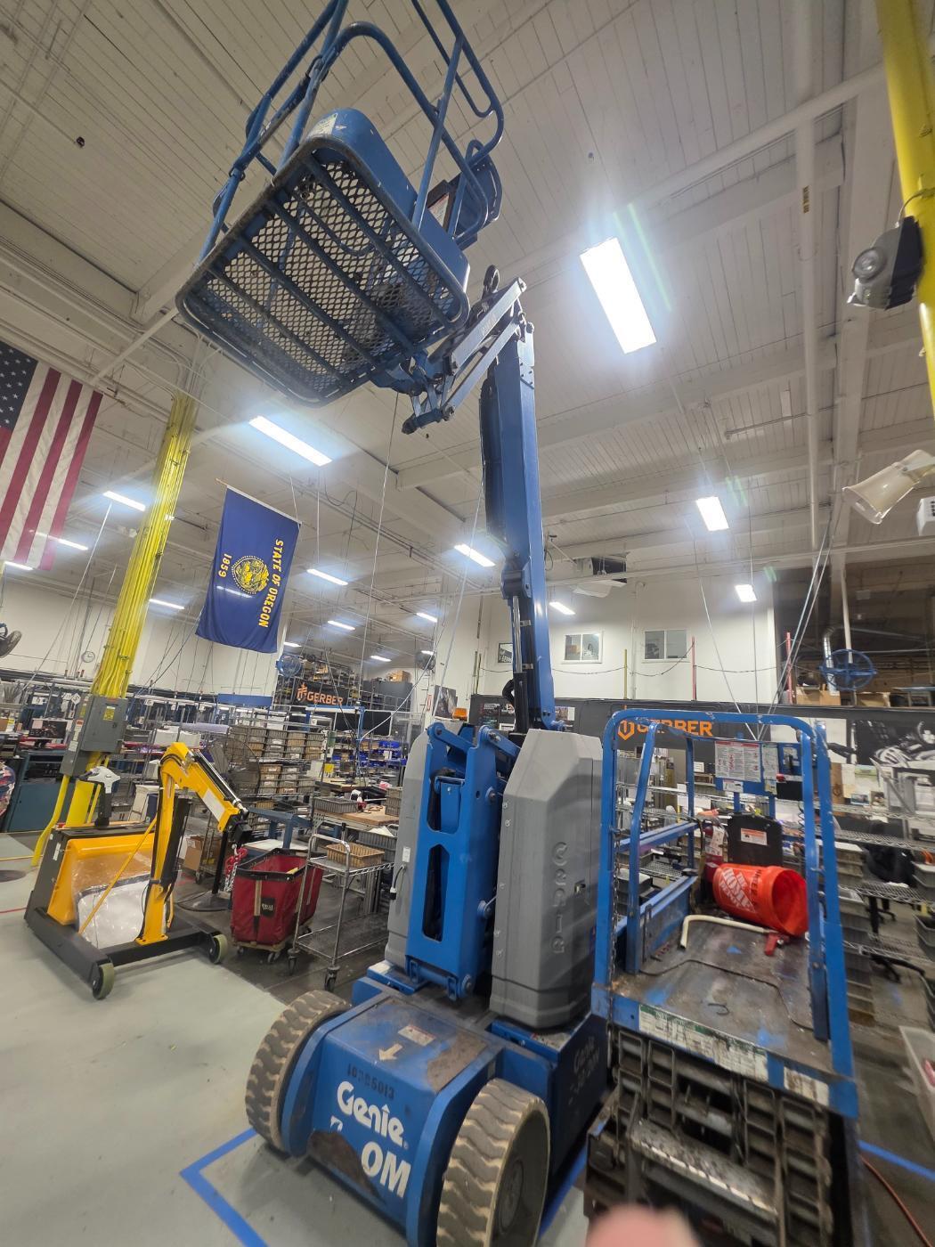 500 lb. Genie #Z-30/20N, electric articulating boom lift, 4' jib length, 36' lift height - Image 1