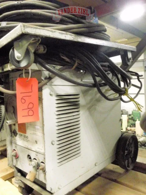 Miller #CP200, Mig Welder, 200/230/460 Volt, 7 kW, 200 amps, 3PH - Image 4