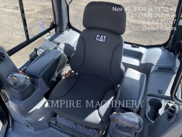 Caterpillar D1-12 TE, 2027 hours, S/N: XKF04183, 2023 - Image 4