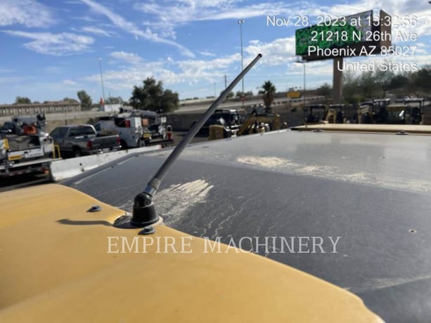 Caterpillar D1-12 TE, 2027 hours, S/N: XKF04183, 2023 - Image 5
