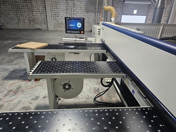 SCM Gabbiani #P75, Automatic Front Load Panel Beam Saw, 500 hours, pristine condition, 2019 - Image 5