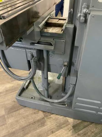 Kearney & Trecker #307-S12, horizontal mill, 62-1/2" x12" table, 47° table swivel, coolant - Image 3