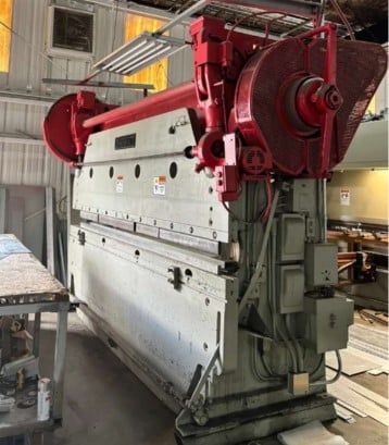 90 Ton, Cincinnati #90-4, Press Brake, 144" bending length, 1/4" mild steel, 2 sets of dies, 1950 - Image 2