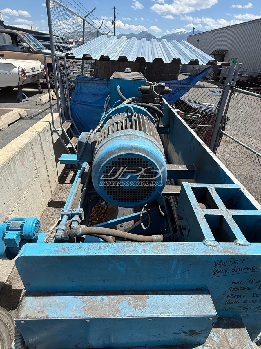 1/4" x 10' Krras #RAS-306, Hydraulic Power Squaring Shear, 31" back gauge, 17 SPM, 208 Volt, 2008 - Image 5