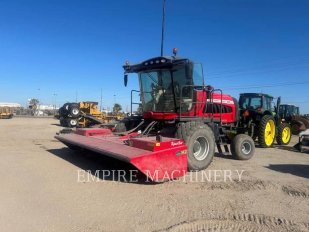 Massey Ferguson MFWR235, Hay Baler, 2418 hours, S/N: AGCMWR235PHS18182, 2023 - Image 1