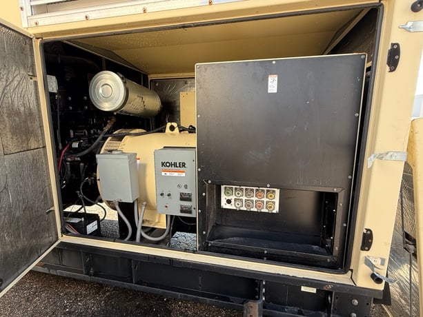 500 KW Kohler #500REOZJB, Generator Set, 480 Volts, Sound Enclosure, 502 hours, 2015 - Image 3