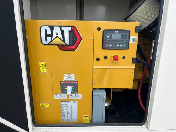 400 kW Caterpillar #D400GC, 480 Volts, Sound Enclosure, Base Fuel Tank, CAT Warranty, surplus/unused, 2022 - Image 7