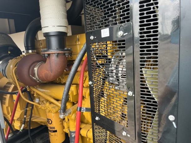 400 kW Caterpillar #D400GC, 480 Volts, Sound Enclosure, Base Fuel Tank, CAT Warranty, surplus/unused, 2022 - Image 8