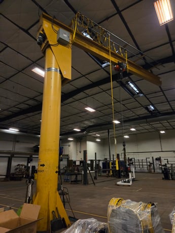 1.5 Ton, Gorbel, free standing jib crane 17', 17' span, 19' hub - Image 1